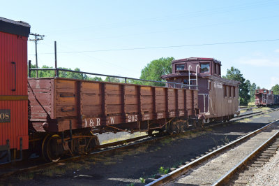 39 Open gon and caboose Chama yard