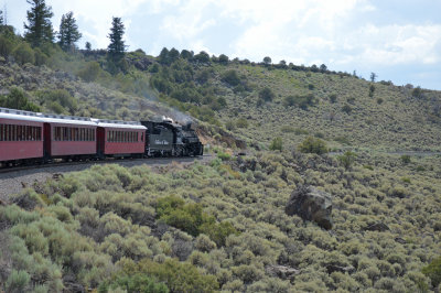 34 Train continues to decend toward the valley floor.jpg