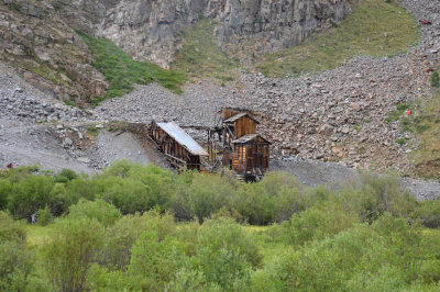 40 Remains of an old mine just outside Silverton