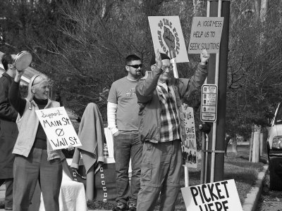 Occupy Hendersonville Picket 11- 19-2011