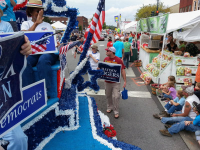 King Apple Parade 2012 with Samsung Galaxy S3