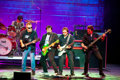 Blue Oyster Cult   with Gil Parris
