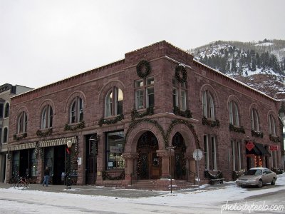 Colorado Ave. & The Nugget Building