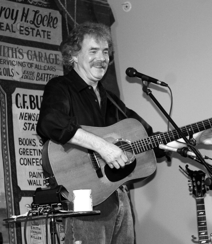 Tom_Rush2_bw.jpg