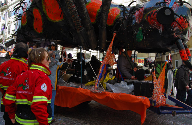 Protezione Civile and Giant  Red- Spotted Spider5221