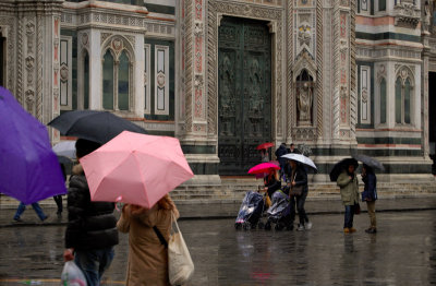 On Piazza del Duomo3588