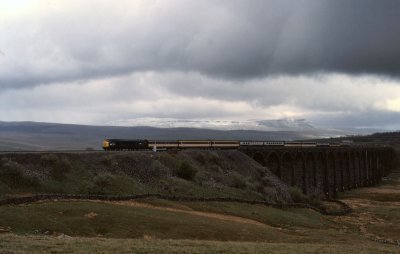 BR 011 Ribblehead viaduct Feb 1987.
