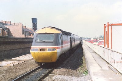 Class 43xxx  heading north from Darlington July 1989.