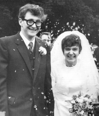 021 Margaret as  Bride -  6 Feb 1971.tif