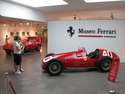 1 Maranello Ferrari 0002.JPG