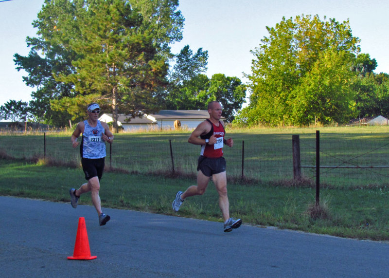 Half Marathon 9-2-12 lead runners on Irving Park Rd.jpg