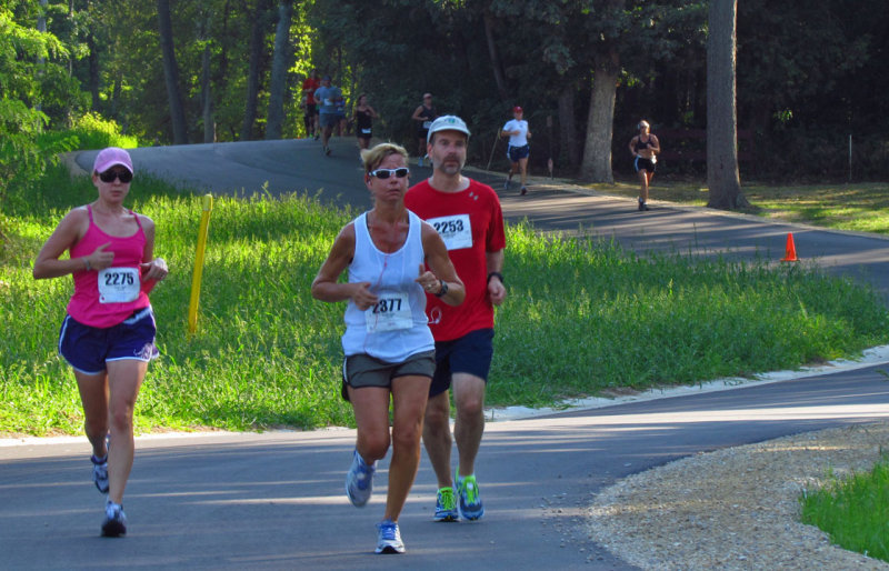 Half Marathon 9-2-12 runners on new Shore Dr 7.jpg
