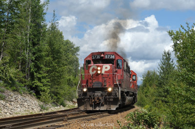 Train 563 leaving Poupore for Trail