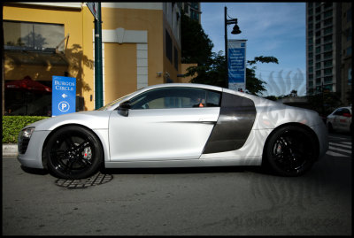 AUDI R8