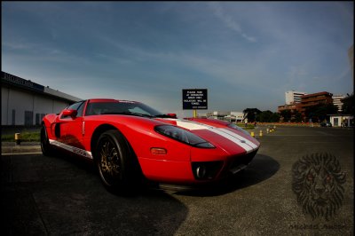 FORD GT