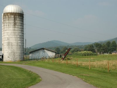 Farm on Chenowith Creek
