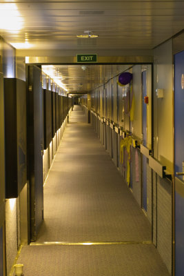 600 foot passageway