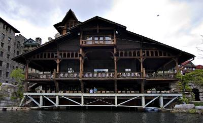 Mohonk-Main-Building.jpg