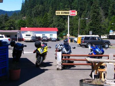 bikes-lunch.jpg