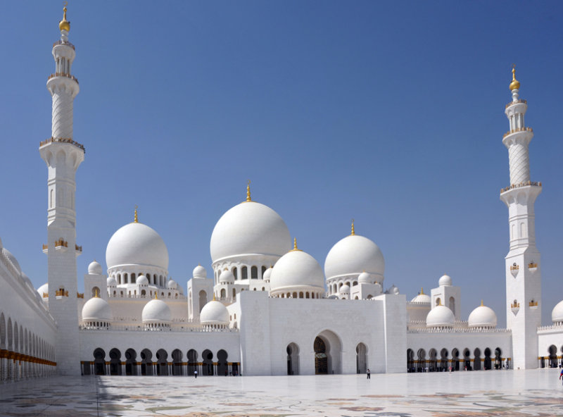 Panoramic view of the domed Prayer Hall, Sheikh Zayed Mosque