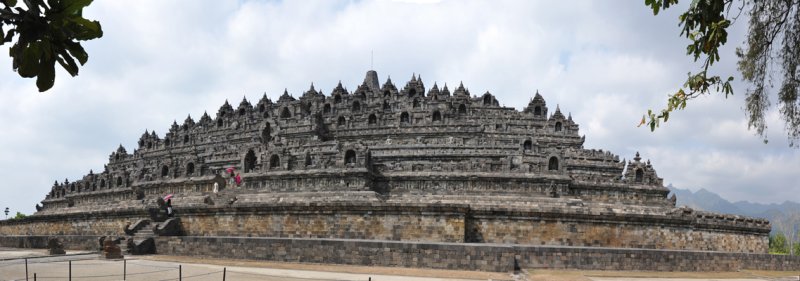 BorobudurPanorama2.jpg
