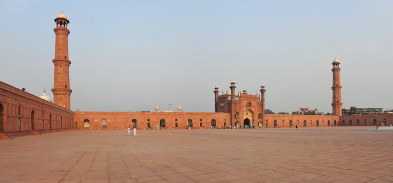 Panoramic view of Lahore Mosque from the northwest corner