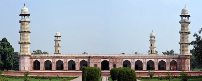 Panoramic view of the Tomb of Jahangir