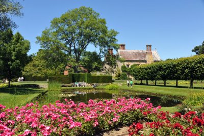 Gardens surrounding Batemans