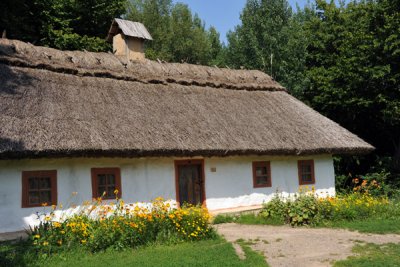Village council house from the Mliiv, Cherkasska Region, Middle Dnipro