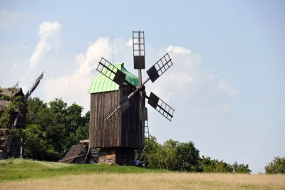 Post mills from the village of Nuroveare, 1907, Pyrohiv Museum of Folk Architecture