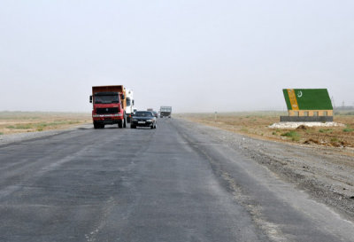 The highway between Dushak and Tejen, Turkmenistan