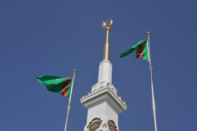 Monument to the Constitution of Turkmenistan, Ashgabat