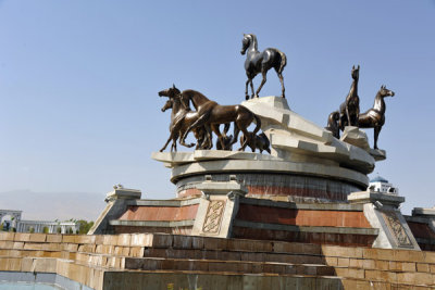 The 10 Horses represent 10 Years of Independence for Turkmenistan