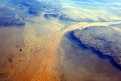 Adrar Plateau, Mauritania - Oued El Abiod to the right