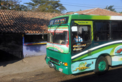 San Salvador to Barrio El Poy by bus
