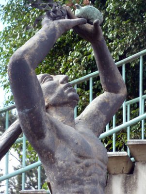 Monument by the pedestrian bridge near the Archaeological Museum