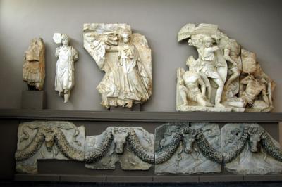 Statues from the altar of the Domitian Temple, 81-96 ADjpg