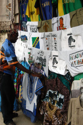 T-shirt sellers, Samora Ave