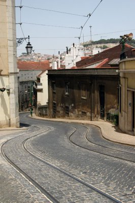 Tram tracks descending Calada Nova de So Francisco