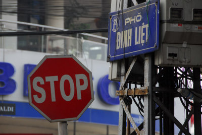 Stop sign, Pho Dinh Liet, Hanoi