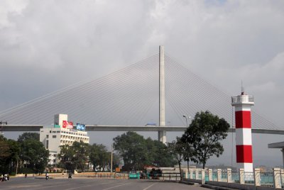 Bai Chay Bridge, Halong City
