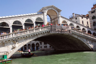 The Rialto Bridge has had small shop stalls since the 15th Century