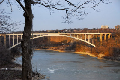 Rainbow Bridge, Niagara Falls, USA-Canada