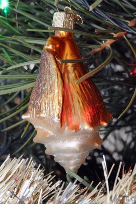 Glass Sea Shell ornament