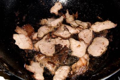 sauteeing lamb slices for gyros