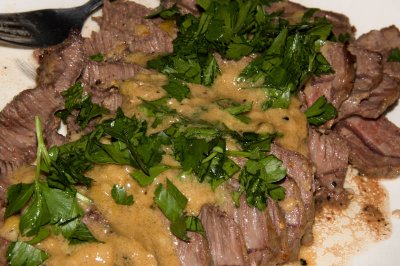 flank steak with mustard sauce