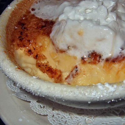Carmalize Crust on Creme Brulee