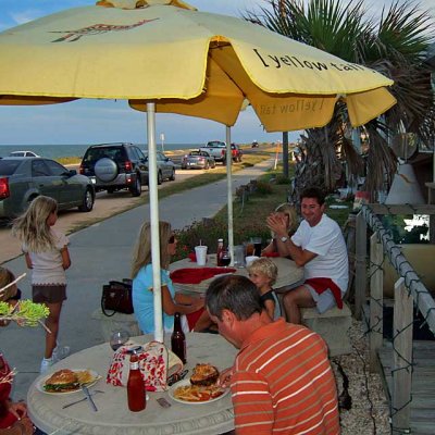 Outdoor Dining on the Ocean
