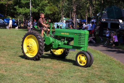 John Deere Model H