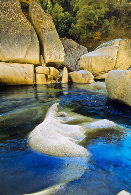 S Yuba River Granite BlueYellow Polarizer Nov 96
